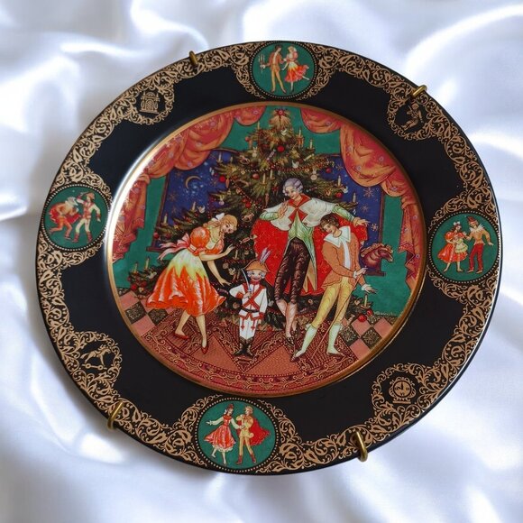 Vintage Bradford Exchange Plate - "Marie’s Magical Gift" by Natalie Zaitseva - Picture 3 of 9